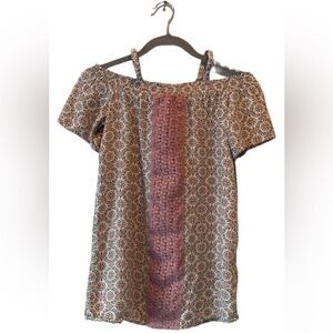 Art Class- Off the Shoulder Top Size Medium (7/8)